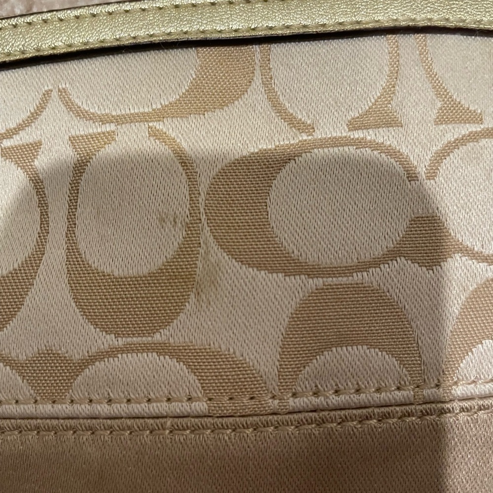 COACH Oversized Gold Wristlet - Picture 6 of 6